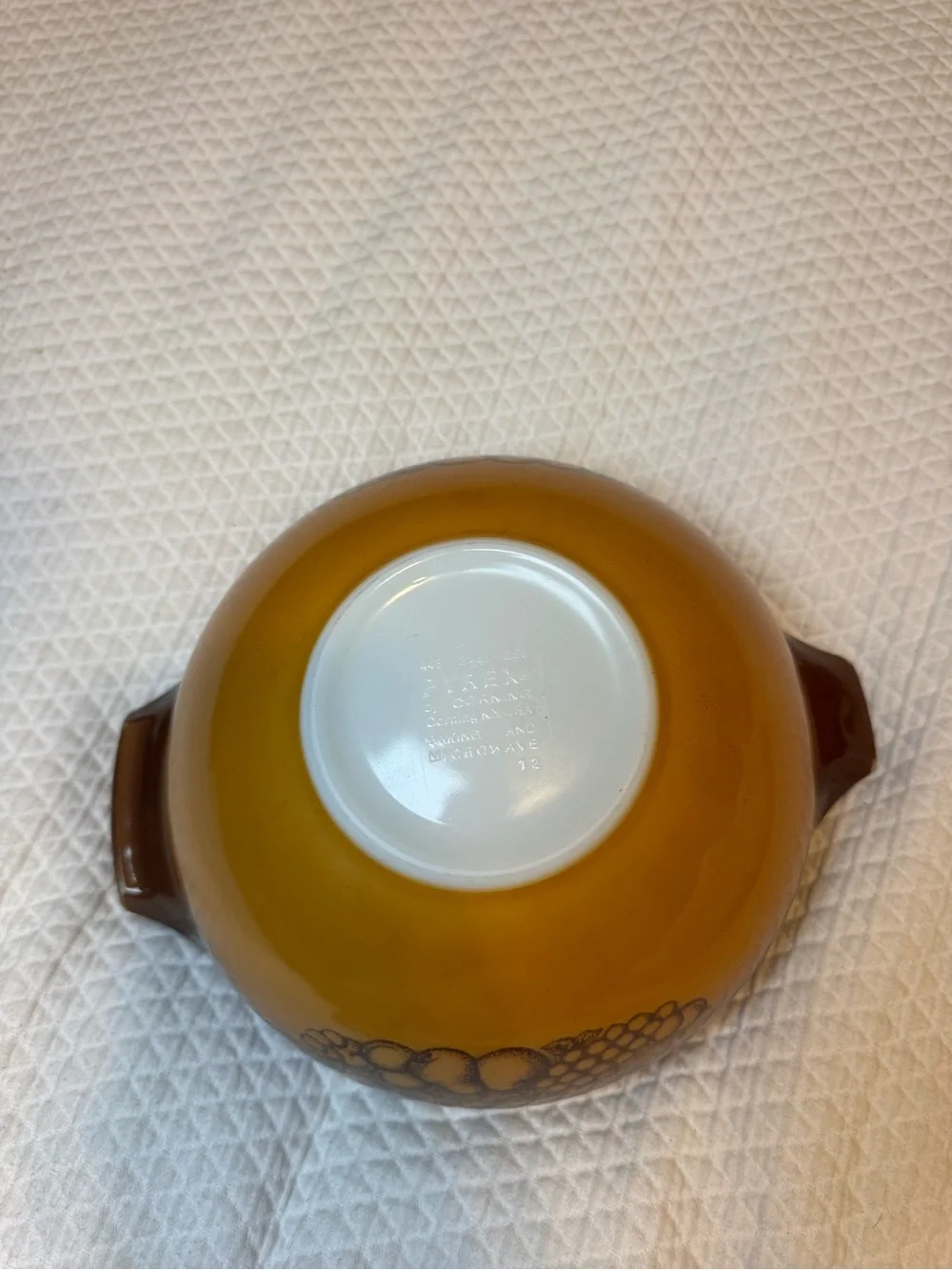 Vintage Pyrex Old Orchard #443 Cinderella Mixing Bowl 2.5 Qt Brown Gold